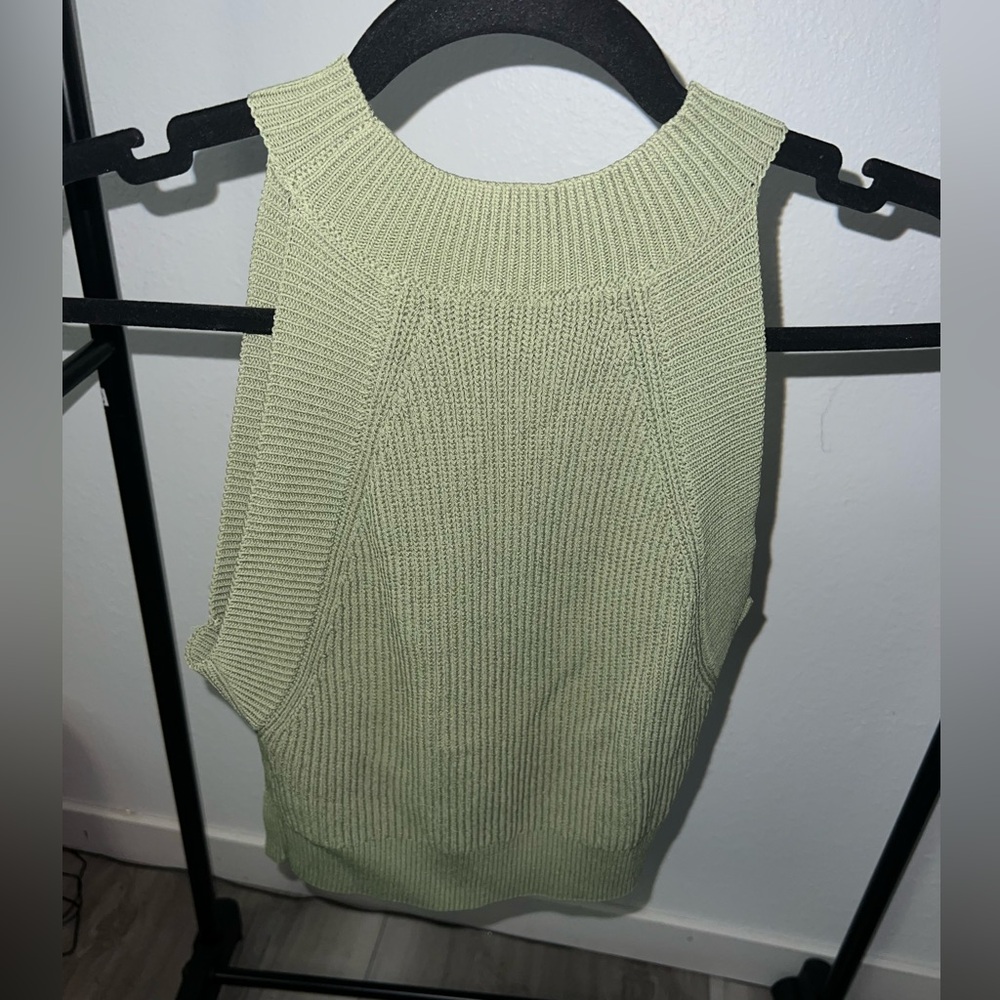 Wilfred XS sweater tank top.